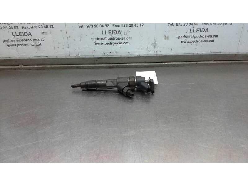 Recambio de inyector para iveco daily caja cerrada referencia OEM IAM 0045120002  