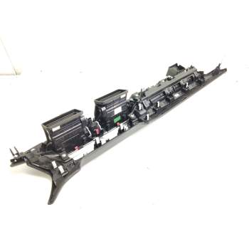 Recambio de aireador central para mazda cx-5 2.0 cat referencia OEM IAM 201801110345  