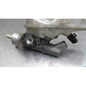 Recambio de bomba freno para toyota avensis berlina (t25) 2.0 d4-d executive berlina (5-ptas.) referencia OEM IAM 4720105112  