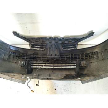 Recambio de paragolpes delantero para renault megane ii classic berlina confort authentique referencia OEM IAM 620226236R  