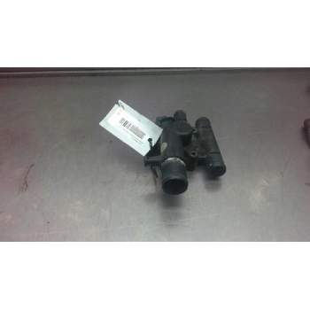 Recambio de caja termostato para nissan primera berlina (p12) acenta referencia OEM IAM 8200112054  