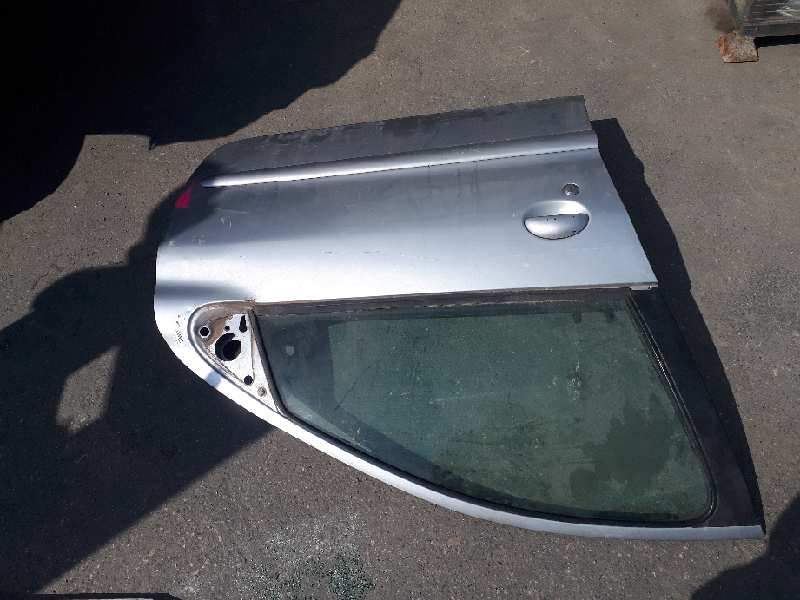 Recambio de puerta delantera derecha para peugeot 206 berlina xr referencia OEM IAM 9004K5  