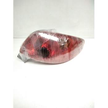 Recambio de piloto trasero derecho para peugeot 206 berlina xt referencia OEM IAM 6351P1  