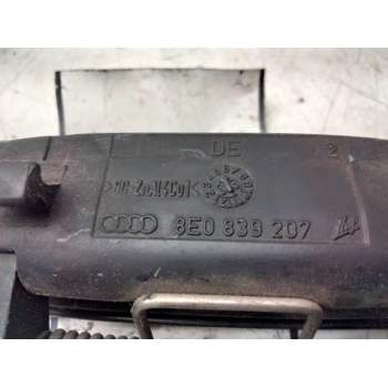 Recambio de maneta exterior delantera derecha para audi a3 (8p) 2.0 tdi referencia OEM IAM 8E0839207  