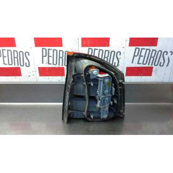 Recambio de piloto trasero izquierdo para opel vectra c berlina club referencia OEM IAM 13130643 93174903 