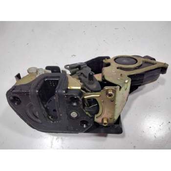 Recambio de cerradura puerta trasera izquierda para hyundai matrix (fc) 1.5 crdi gls referencia OEM IAM 8141017101  