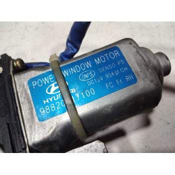 Recambio de elevalunas delantero derecho para hyundai matrix (fc) 1.5 crdi gls referencia OEM IAM 8240417010  