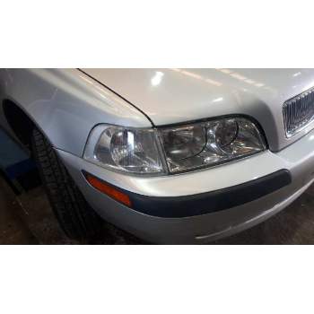 volvo s40 berlina del año 2000