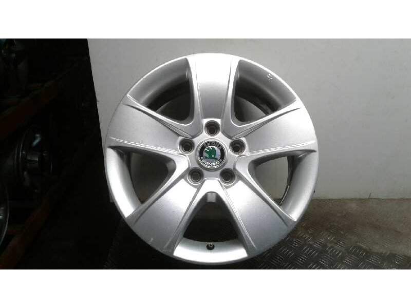 Recambio de llanta aluminio para skoda octavia berlina (1z3) elegance referencia OEM IAM 16 5 TORNILLOS  