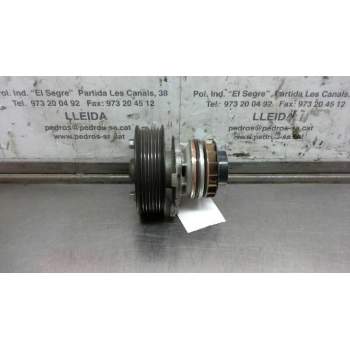 Recambio de bomba agua para renault koleos 2.0 dci diesel fap cat referencia OEM IAM M0R 832  4X4