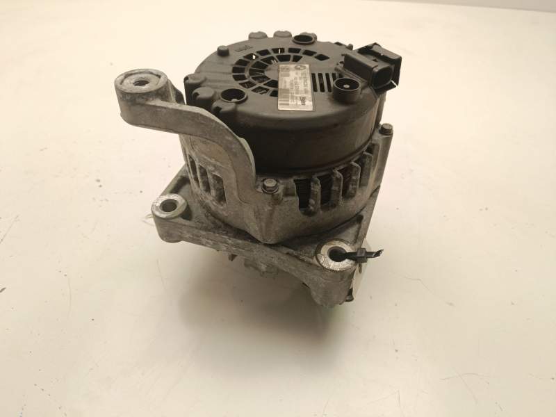Recambio de alternador para bmw serie 1 lim. (f20/f21) referencia OEM IAM 7802261 FG18S019 