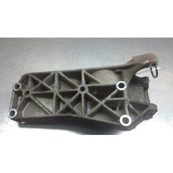Recambio de soporte alternador para seat ibiza (6k1) 1.4 referencia OEM IAM 032146189R  