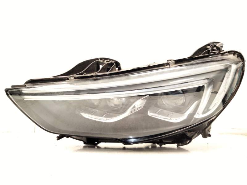 Recambio de faro izquierdo para opel insignia b grand sport (z18) 1.5 (68) referencia OEM IAM 39122974 39050372 