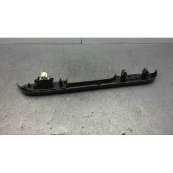 Recambio de mando elevalunas trasero izquierdo para nissan x-trail (t30) comfort referencia OEM IAM 254110V000  
