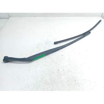 BRAZO LIMPIA DELANTERO DERECHO 