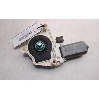 MOTOR ELEVALUNAS DELANTERO DERECHO C22943 104 