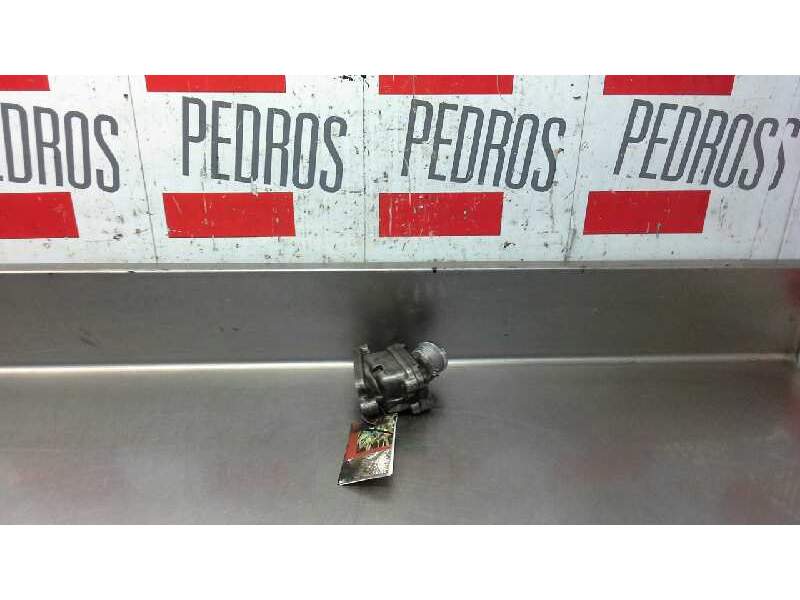 Recambio de caja termostato para volvo s60 berlina d5 referencia OEM IAM 30650022  