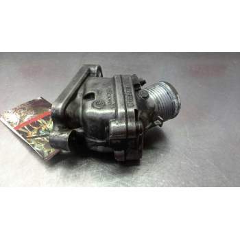 Recambio de caja termostato para volvo s60 berlina d5 referencia OEM IAM 30650022  