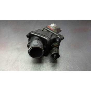 Recambio de caja termostato para volvo s60 berlina d5 referencia OEM IAM 30650022  