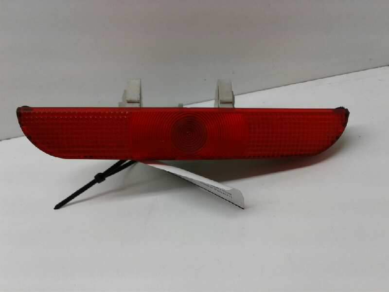 Recambio de luz central de freno para mazda 3 berlina (bk) 1.6 crdt active+ referencia OEM IAM BP4K51580D  