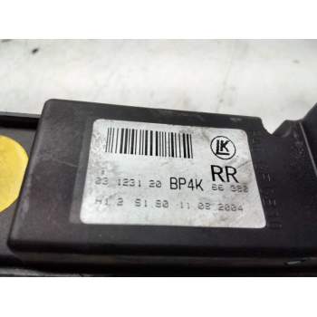 Recambio de mando elevalunas trasero derecho para mazda 3 berlina (bk) 1.6 crdt active+ referencia OEM IAM 03123120  