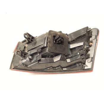 Recambio de piloto trasero izquierdo para skoda superb iii (3v3) 2.0 tdi referencia OEM IAM 3V9945207 819110102 