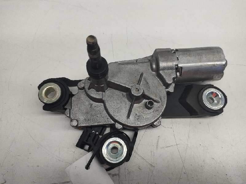 Recambio de motor limpia trasero para mazda 3 berlina (bk) 1.6 crdt active+ referencia OEM IAM BP4K67450A  