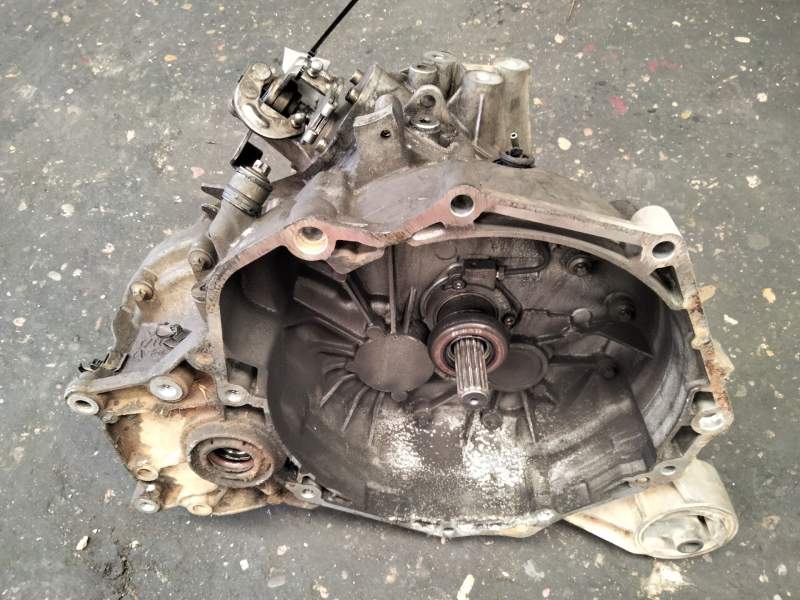 Recambio de caja cambios para opel astra h ber. 1.7 16v cdti referencia OEM IAM F23  
