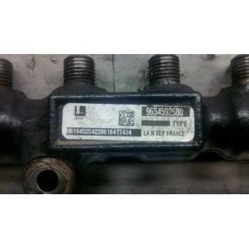 Recambio de rampa inyectora para peugeot 206 berlina 1.4 hdi referencia OEM IAM 9654592680  
