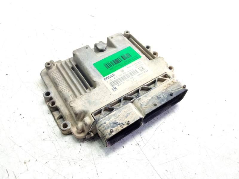 Recambio de centralita motor uce para opel astra h ber. 1.7 16v cdti referencia OEM IAM 98074154  