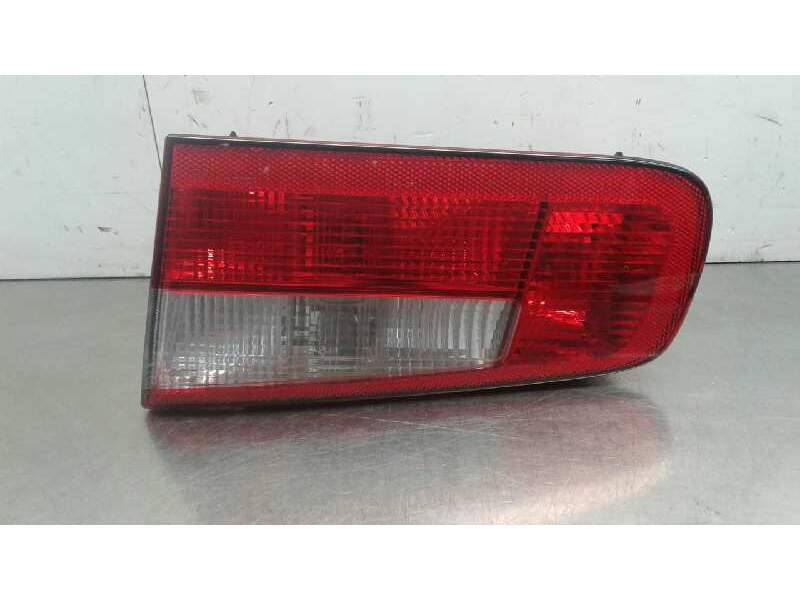 Recambio de piloto trasero derecho porton para renault laguna ii (bg0) authentique referencia OEM IAM 8200002476  
