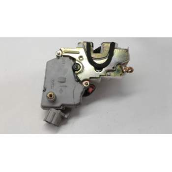 Recambio de cerradura puerta delantera izquierda para nissan primera berlina (p11) básico referencia OEM IAM 805032F010  