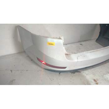 Recambio de paragolpes trasero para skoda superb iii (3v3) 2.0 tdi referencia OEM IAM 3V5807421  