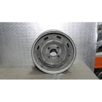 Recambio de llanta hierro para » otros... premium 370 26 g 6x2 referencia OEM IAM 13 4 TORNILLOS PEUGOT 205 