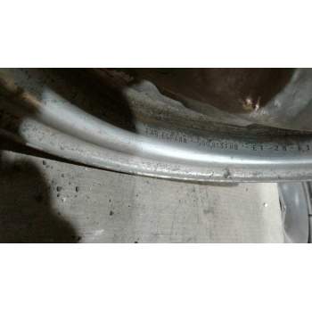 Recambio de llanta hierro para » otros... premium 370 26 g 6x2 referencia OEM IAM 13 4 TORNILLOS PEUGOT 205 