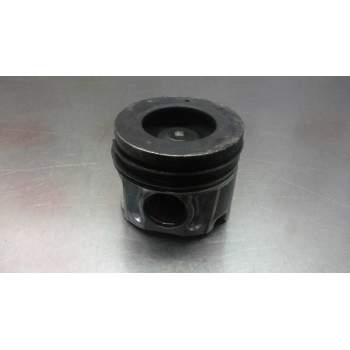 Recambio de piston para nissan cabstar 35.15 referencia OEM IAM   