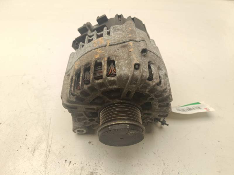 Recambio de alternador para bmw serie 3 coupe (e92) 2.0 16v referencia OEM IAM 8507624  