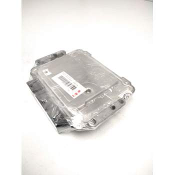 Recambio de centralita motor uce para citroën c4 berlina collection referencia OEM IAM 9661773380 0281011863 EDC16C34