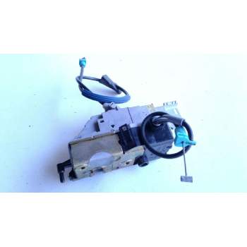 Recambio de cerradura puerta trasera derecha para citroën c4 berlina collection referencia OEM IAM 9138T5  