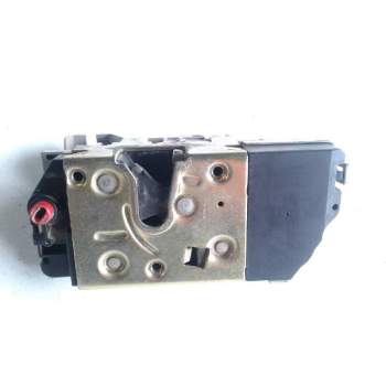 Recambio de cerradura puerta trasera derecha para peugeot 307 berlina (s2) x-line referencia OEM IAM 9138G0  