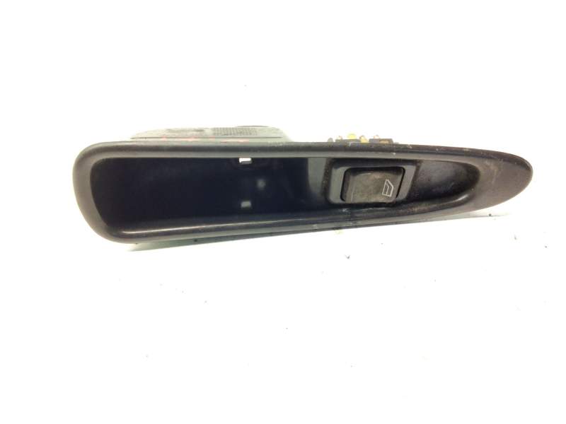 Recambio de mando elevalunas delantero izquierdo para volvo s40 berlina 1.8 cat referencia OEM IAM   