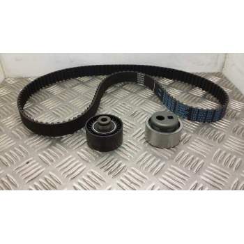 Recambio de kit distribucion para citroën saxo 1.5 diesel referencia OEM IAM 9620409980 0831R3 DAYCO