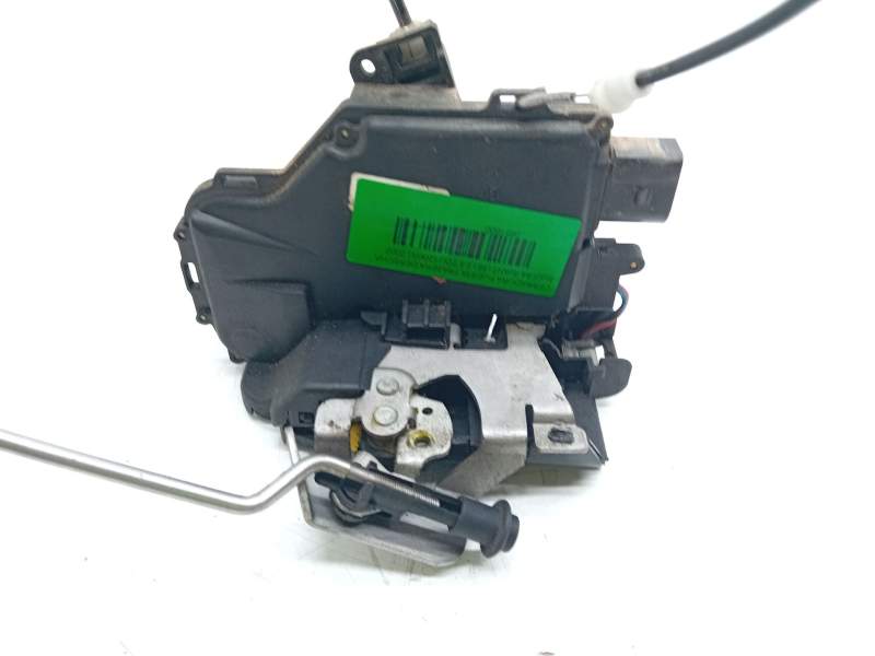 Recambio de cerradura puerta trasera derecha para audi a4 avant (8e) 2.5 tdi (120kw) referencia OEM IAM   