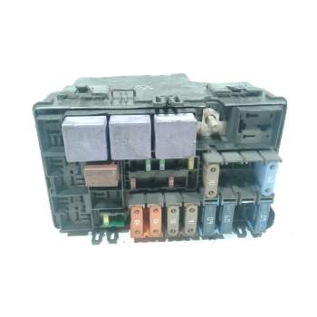 Recambio de caja fusibles para renault espace iv (jk0) grand espace expression referencia OEM IAM 82004573770  