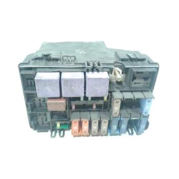 Recambio de caja fusibles para renault espace iv (jk0) grand espace expression referencia OEM IAM 82004573770  