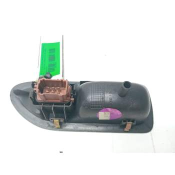 Recambio de mando elevalunas trasero izquierdo para renault laguna ii grandtour (kg0) dynamique referencia OEM IAM 8200016013  