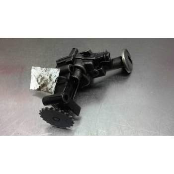Recambio de bomba aceite para opel vivaro furgón 2.9t largo referencia OEM IAM 7700600252  