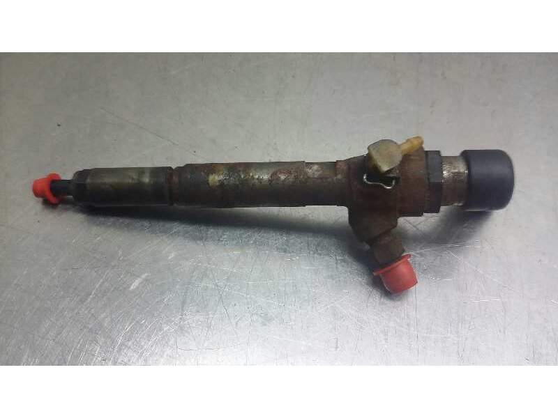 Recambio de inyector para renault megane ii berlina 5p 1.5 dci diesel referencia OEM IAM 8200380253  