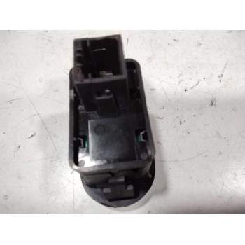 MANDO ELEVALUNAS DELANTERO DERECHO 6554QX 