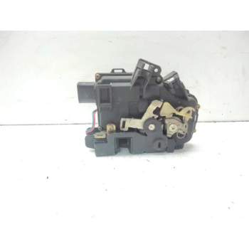 Recambio de cerradura puerta trasera derecha para audi a6 berlina (4b2) 2.5 tdi quattro referencia OEM IAM 4B0839016G  